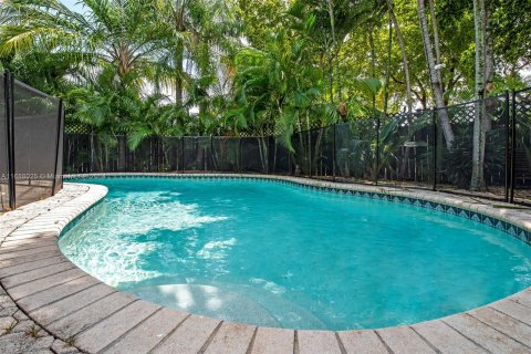 Casa en venta en Miami, Florida, 3 dormitorios, 179.86 m2 № 1429634 - foto 25