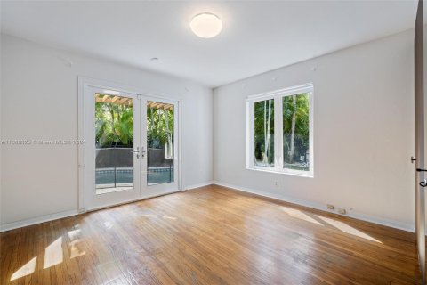 Casa en venta en Miami, Florida, 3 dormitorios, 179.86 m2 № 1429634 - foto 17