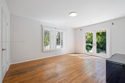 Casa en venta en Miami, Florida, 3 dormitorios, 179.86 m2 № 1429634 - foto 16