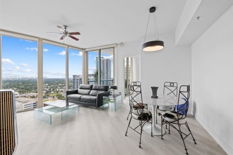 Condo in Fort Lauderdale, Florida, 2 bedrooms  № 1407833 - photo 6