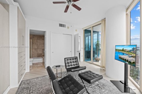 Condo in Fort Lauderdale, Florida, 2 bedrooms  № 1407833 - photo 15