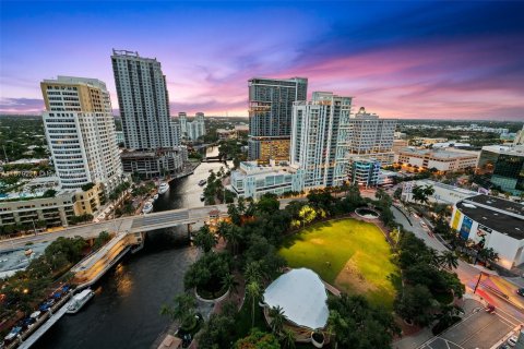 Condo in Fort Lauderdale, Florida, 2 bedrooms  № 1407833 - photo 17