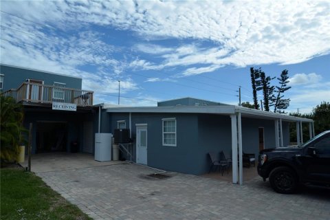 Immobilier commercial à vendre à Punta Gorda, Floride: 644.65 m2 № 974890 - photo 6