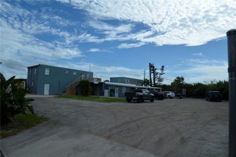 Immobilier commercial à vendre à Punta Gorda, Floride: 644.65 m2 № 974890 - photo 4