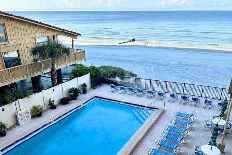 Condominio en venta en Madeira Beach, Florida, 2 dormitorios, 102.19 m2 № 1375216 - foto 2