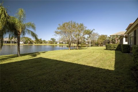 House in Tampa, Florida 4 bedrooms, 325.99 sq.m. № 1430855 - photo 27