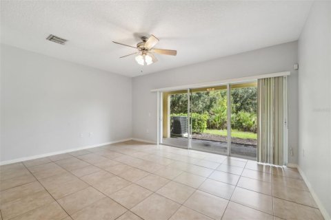 Townhouse in Tampa, Florida 2 bedrooms, 130.99 sq.m. № 1312702 - photo 25