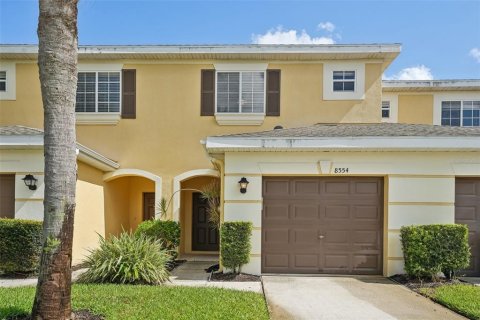 Townhouse in Tampa, Florida 2 bedrooms, 130.99 sq.m. № 1312702 - photo 1