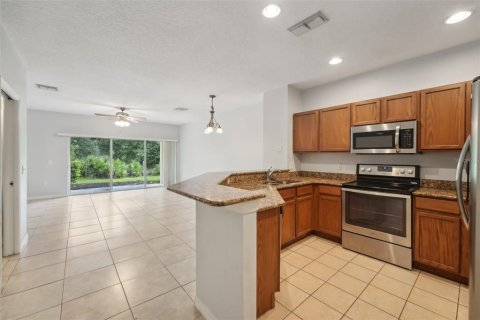 Touwnhouse à vendre à Tampa, Floride: 2 chambres, 130.99 m2 № 1312702 - photo 9