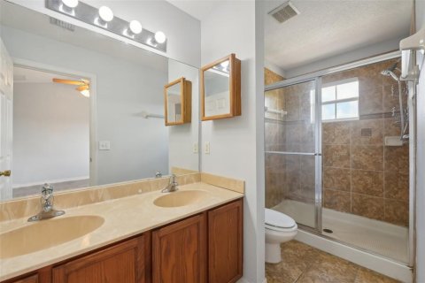 Townhouse in Tampa, Florida 2 bedrooms, 130.99 sq.m. № 1312702 - photo 14