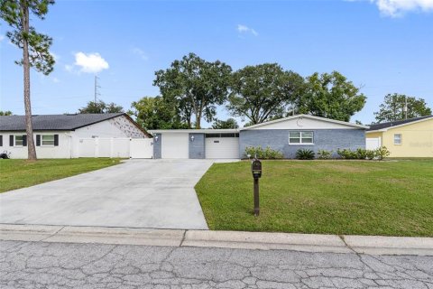 Villa ou maison à vendre à Tampa, Floride: 3 chambres, 129.78 m2 № 1382465 - photo 2