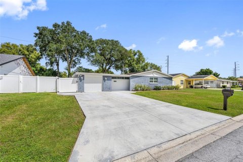 Casa en venta en Tampa, Florida, 3 dormitorios, 129.78 m2 № 1382465 - foto 4