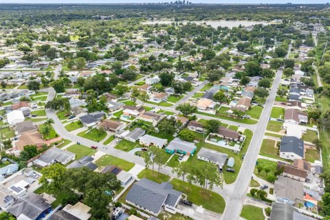 Villa ou maison à vendre à Tampa, Floride: 3 chambres, 129.78 m2 № 1382465 - photo 18