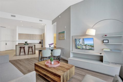 Condo in Hollywood, Florida, 1 bedroom  № 1389697 - photo 15