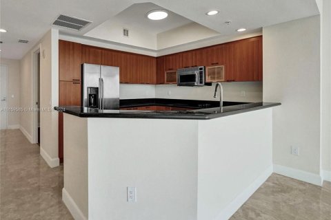 Apartamento en alquiler en North Miami, Florida, 2 dormitorios, 148.92 m2 № 1364258 - foto 17