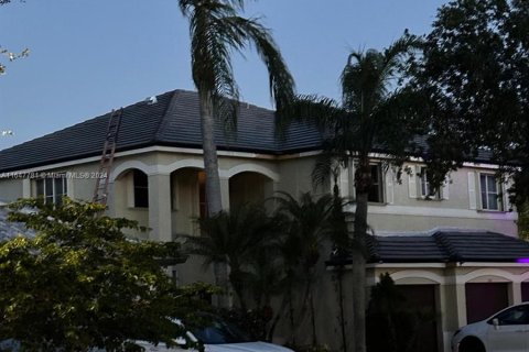 Casa en venta en Weston, Florida, 5 dormitorios, 269.88 m2 № 1333139 - foto 4