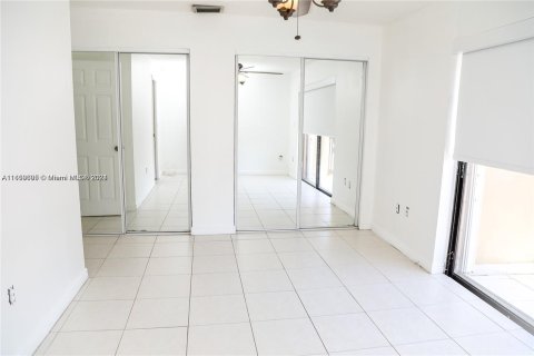 Copropriété à louer à Miami, Floride: 2 chambres, 108.23 m2 № 1364259 - photo 14