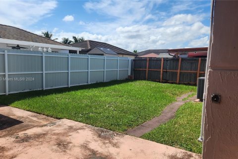 Casa en venta en Miami, Florida, 3 dormitorios, 151.52 m2 № 1272285 - foto 11