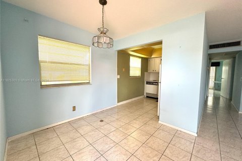 House in Delray Beach, Florida 2 bedrooms, 81.75 sq.m. № 1272286 - photo 7