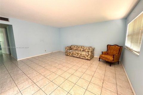 House in Delray Beach, Florida 2 bedrooms, 81.75 sq.m. № 1272286 - photo 11