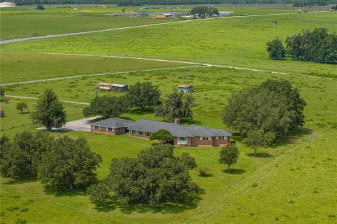 Villa ou maison à vendre à Dade City, Floride: 5 chambres, 385.36 m2 № 1285268 - photo 9