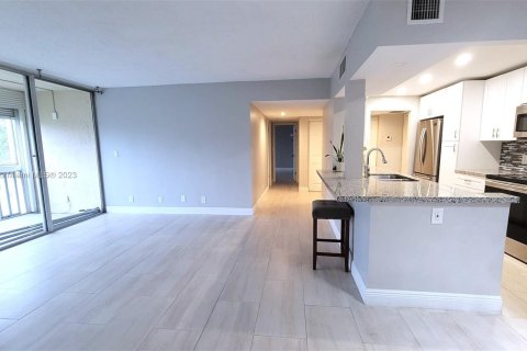 Condominio en venta en Lauderhill, Florida, 2 dormitorios, 106.65 m2 № 876238 - foto 14