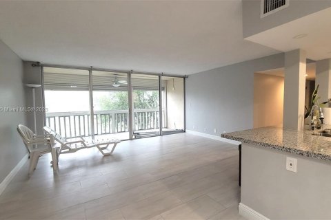 Condominio en venta en Lauderhill, Florida, 2 dormitorios, 106.65 m2 № 876238 - foto 12