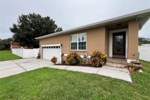 Villa ou maison à vendre à New Port Richey, Floride: 3 chambres, 140.28 m2 № 1367714 - photo 1