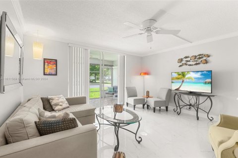 Copropriété à vendre à Dania Beach, Floride: 2 chambres, 106.28 m2 № 1233651 - photo 10