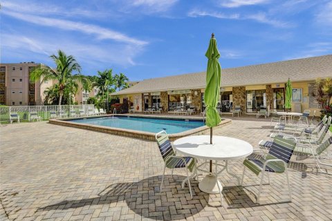 Condominio en venta en Dania Beach, Florida, 2 dormitorios, 106.28 m2 № 1233651 - foto 27