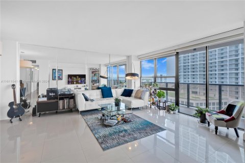 Copropriété à vendre à Miami, Floride: 2 chambres, 113.15 m2 № 1233619 - photo 10