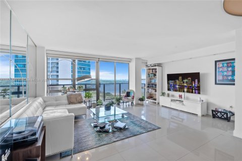 Copropriété à vendre à Miami, Floride: 2 chambres, 113.15 m2 № 1233619 - photo 9