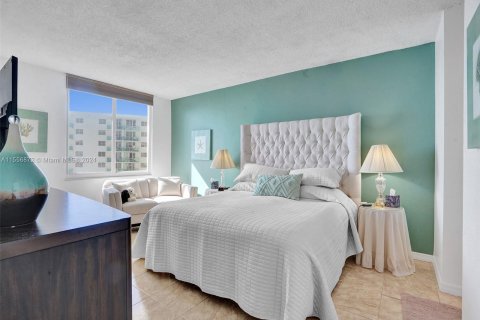 Copropriété à vendre à Hollywood, Floride: 1 chambre, 86.31 m2 № 1080837 - photo 12