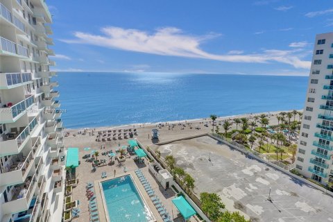 Condominio en venta en Hollywood, Florida, 1 dormitorio, 86.31 m2 № 1080837 - foto 30