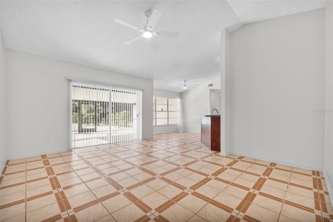 Villa ou maison à vendre à Orlando, Floride: 4 chambres, 192.68 m2 № 1392923 - photo 10