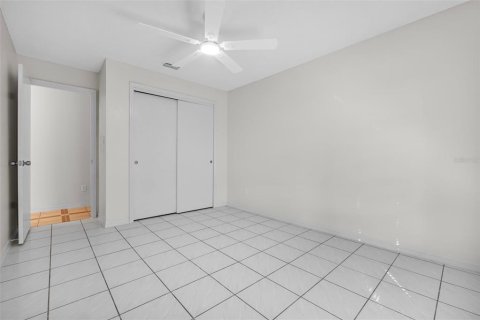 Casa en venta en Orlando, Florida, 4 dormitorios, 192.68 m2 № 1392923 - foto 21