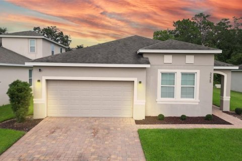 House in Kissimmee, Florida 4 bedrooms, 199.55 sq.m. № 1304583 - photo 1