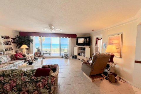 Condo in Hutchinson Island South, Florida, 3 bedrooms  № 1101980 - photo 30