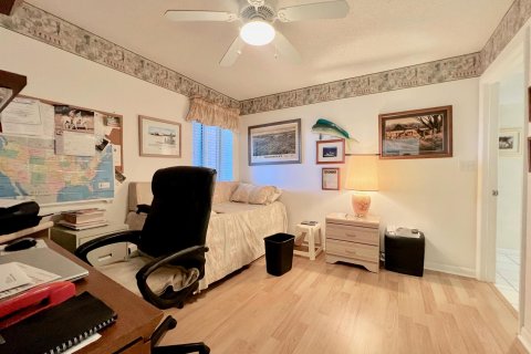 Condo in Hutchinson Island South, Florida, 3 bedrooms  № 1101980 - photo 11