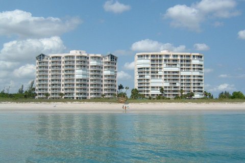 Condo in Hutchinson Island South, Florida, 3 bedrooms  № 1101980 - photo 3