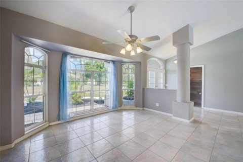 House in North Port, Florida 5 bedrooms, 236.44 sq.m. № 1108322 - photo 7