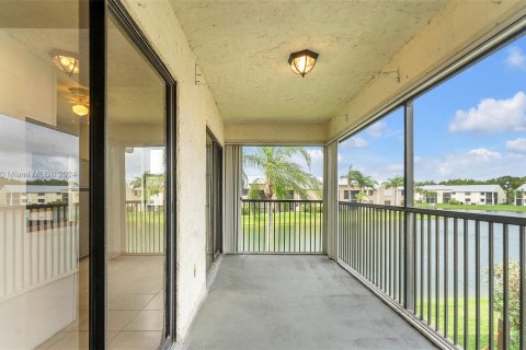 Copropriété à louer à Homestead, Floride: 3 chambres, 111.02 m2 № 1327880 - photo 19