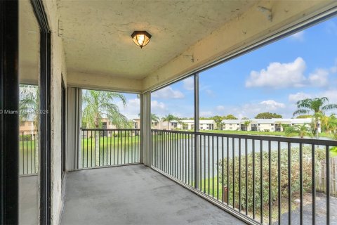 Copropriété à louer à Homestead, Floride: 3 chambres, 111.02 m2 № 1327880 - photo 9