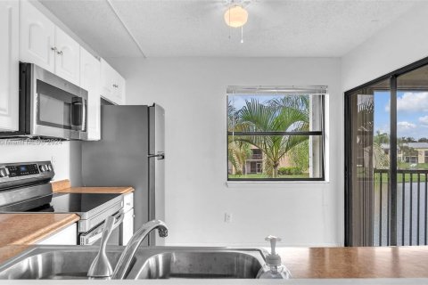 Condo in Homestead, Florida, 3 bedrooms  № 1327880 - photo 7