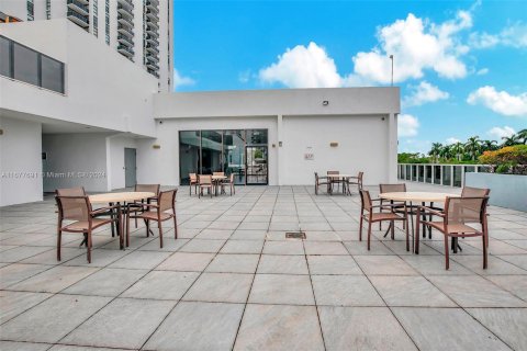 Condominio en venta en Aventura, Florida, 2 dormitorios, 101.45 m2 № 1404526 - foto 24