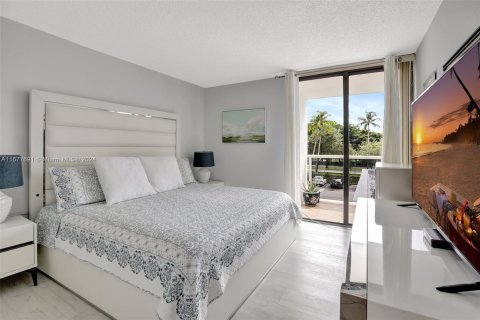 Condo in Aventura, Florida, 2 bedrooms  № 1404526 - photo 7