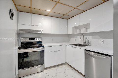 Condominio en venta en Aventura, Florida, 2 dormitorios, 101.45 m2 № 1404526 - foto 10