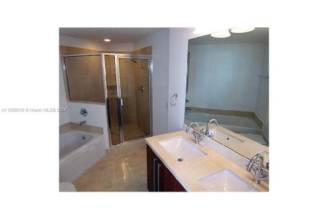 Condominio en venta en Miami, Florida, 2 dormitorios, 102.94 m2 № 1188004 - foto 6