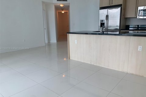 Condominio en venta en Miami, Florida, 2 dormitorios, 102.94 m2 № 1188004 - foto 2