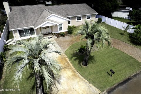 Villa ou maison à vendre à Jacksonville, Floride: 4 chambres, 243.22 m2 № 770486 - photo 2